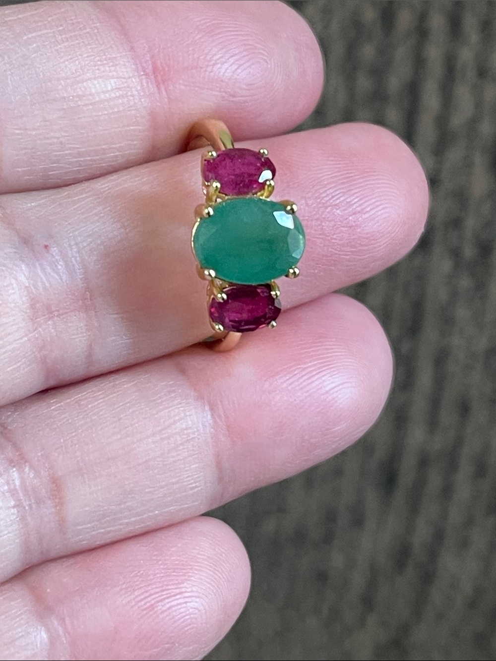 Natural Gemstones Emerald & Ruby in Yellow Gold Plated 925 Silver Size 7